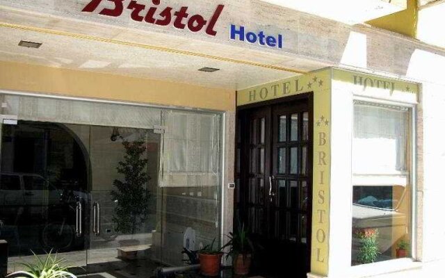 Bristol Hotel вид на фасад