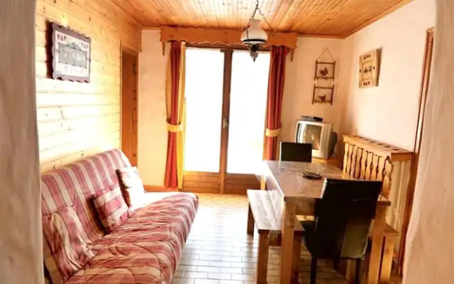 Apartment With 2 Bedrooms in Champagny-en-vanoise, With Wonderful Moun