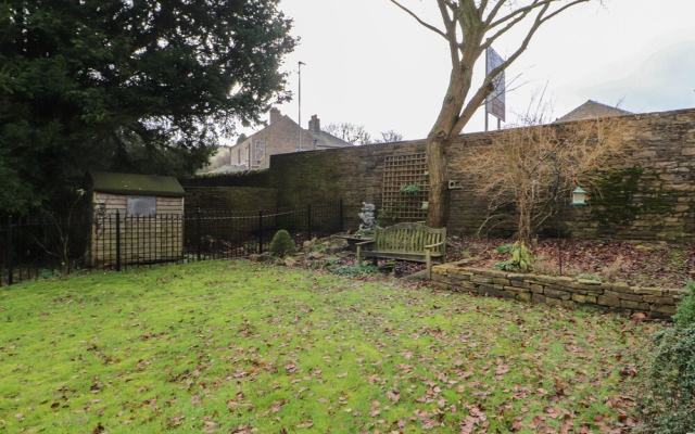 Ings House