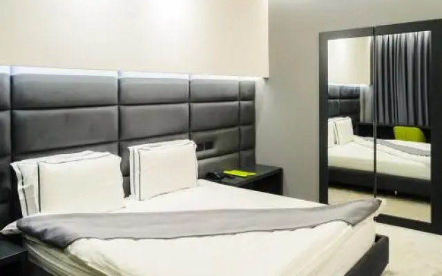 Albes Hotel