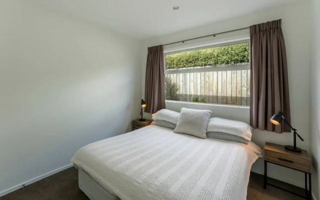 Light and Bright Large Family Home