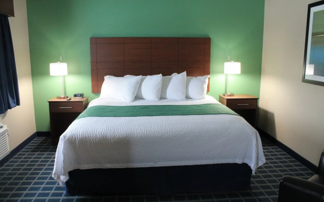 Brookstone Lodge & Suites - Emmetsburg