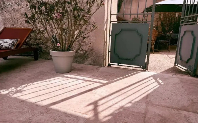 Le Patio Bleu