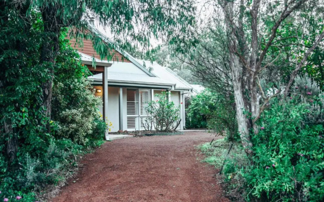 Peppy Tree Bungalow