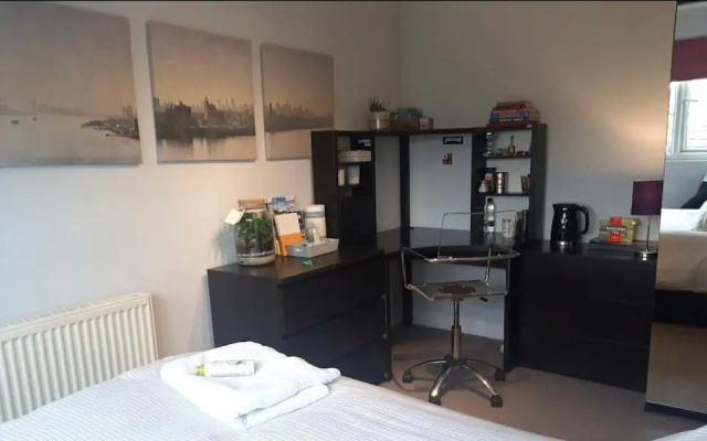 Stonefall Home Stay (Adults Only)