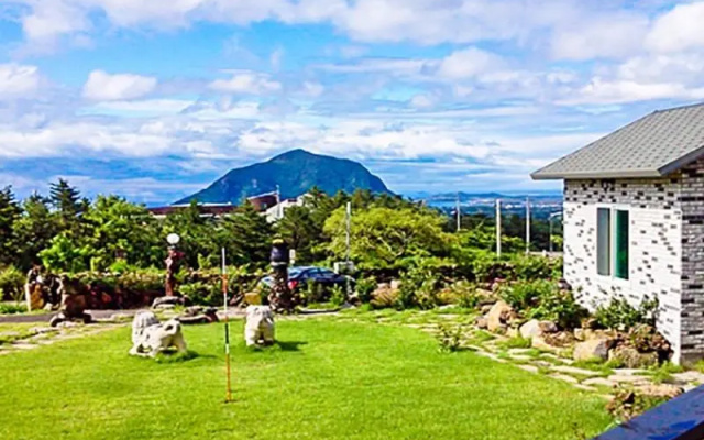 Seogwipo Lion Hill Pension