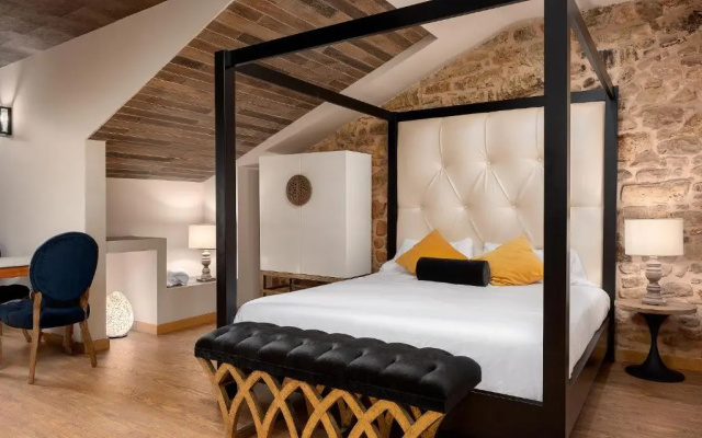 Suite 1907 Avilés