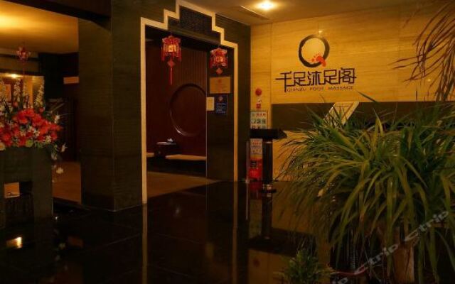 Ying Feng Hotel вид на фасад