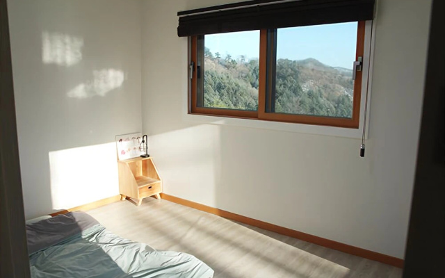 Nayangju Meomum Village Pension