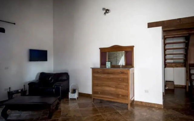 Apartment in Ascoli Piceno With Pool & Beaches