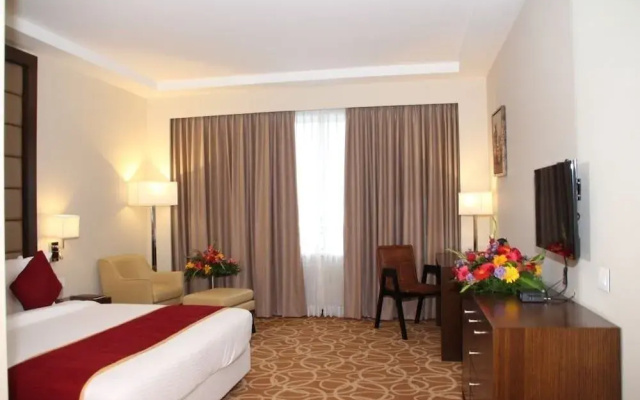 Y N Hotels