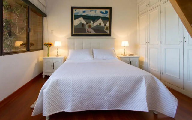 Penthouse Lodge B&B