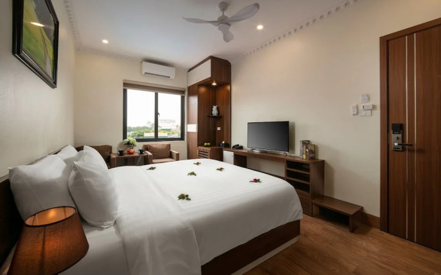 Tam Coc Holiday Hotel & Villa