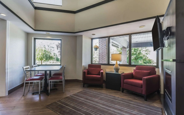 Comfort Inn Cobourg - Port Hope