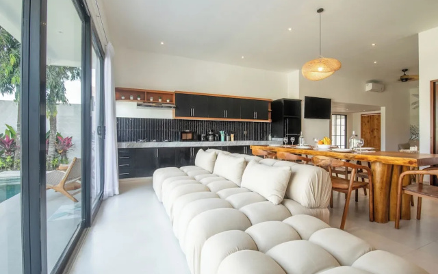 Harvest - New 4BR Villa Amazing View Semin