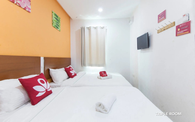 Colour Hotel