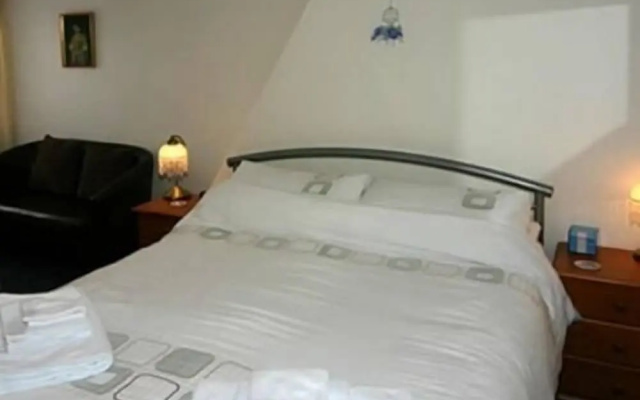 Lyndsay Guest House