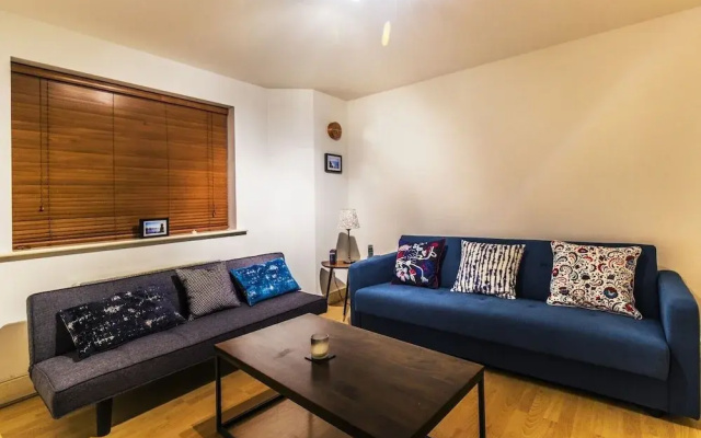 Cosy & Bright Flat for 5 in Greenwich