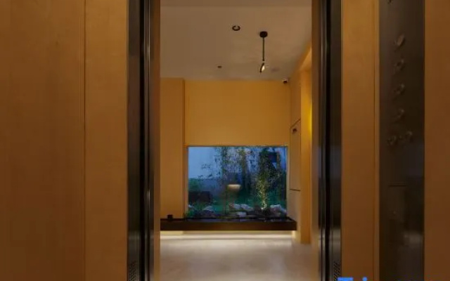 WOPAI Designer Hotel (Suzhou Guanqian Street Yangyuxiang Subway Station Branch)