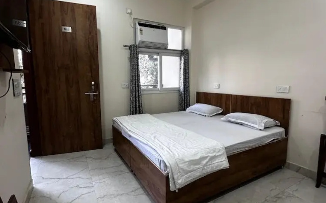 Sunita Residency