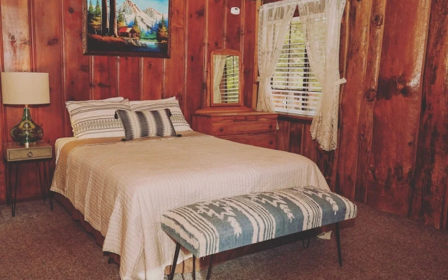 Oak Knoll Lodge