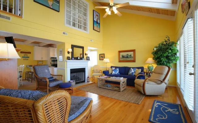 Holden Jeanie - 4 Br Home