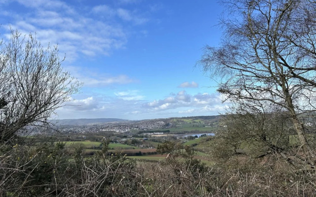 Lodge on Teign River, 1 Bed, Sleeps 2, Parking