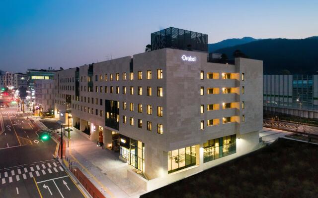 Orakai Cheonggyesan Hotel вид на фасад