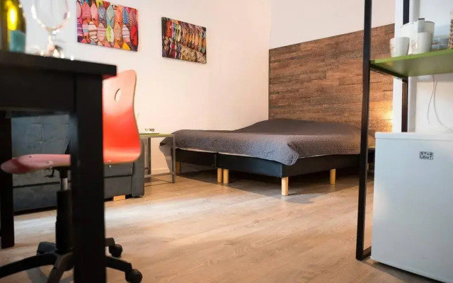 Ultra Central Bohemian Apartment 2