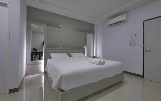 บ้านไม้หอมรีสอร์ท ทางขึ้นเขาค้อ