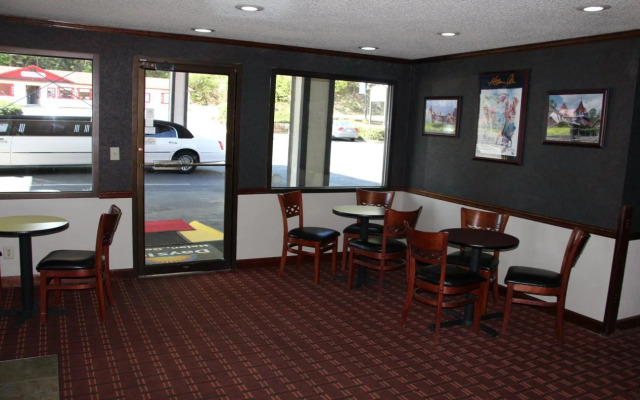 Econo Lodge Helen