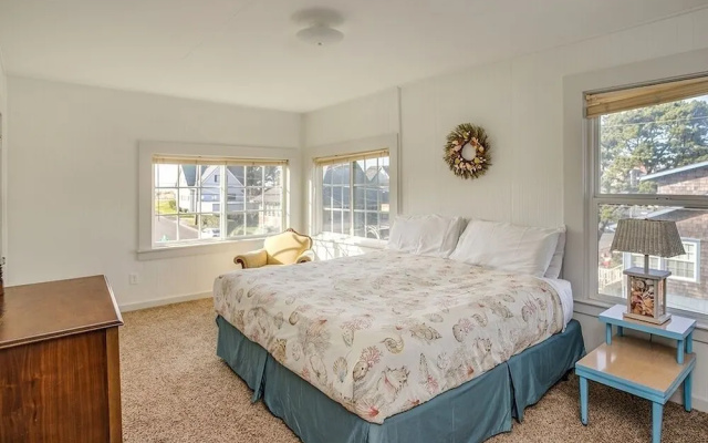 Surfers Paradise 4 Bedroom Home