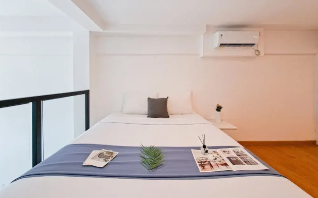 Homey Studio Loft Kingland Avenue Apartment