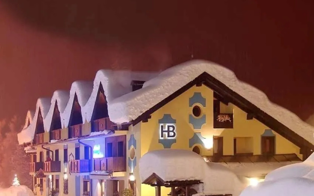 hotelImage