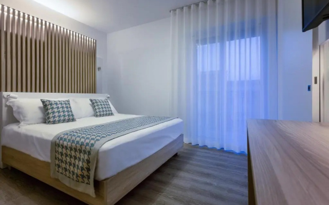 Jet Hotel