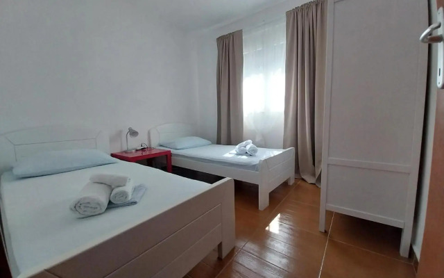 Kuća za odmor >Maro<