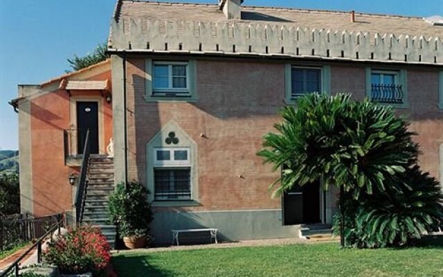 Hotel Torre Cambiaso вид на фасад