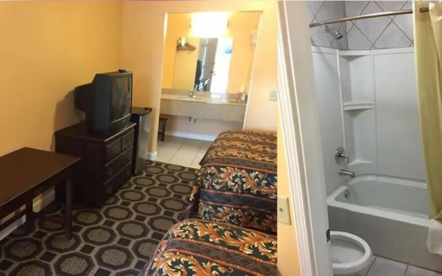 Leesville Lodge
