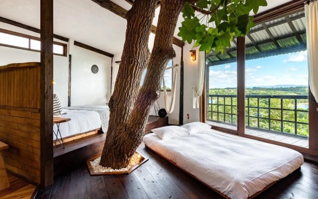 Tree House Hotel Morinosubako