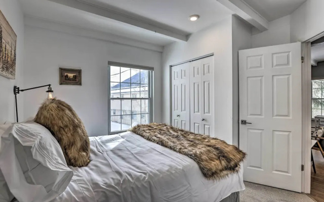 Prime East Vail Condo: Mountain Meets Modern!