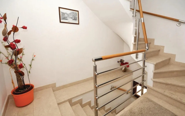 Stunning Home in Kastel Stari With Wifi and 1 Bedrooms