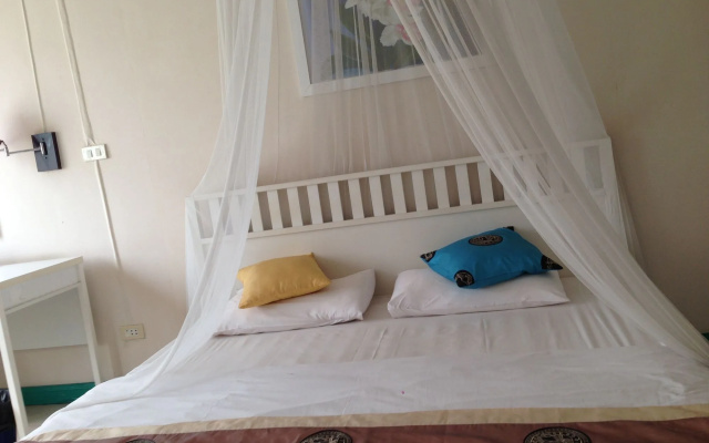 Waterside Boutique Hotel