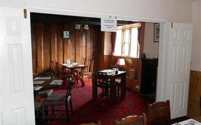 Unicorn Inn