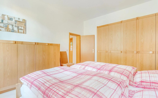 Pretty Apartment with Large Communal Terrace near Borstendorf