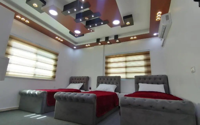Petra paradise home