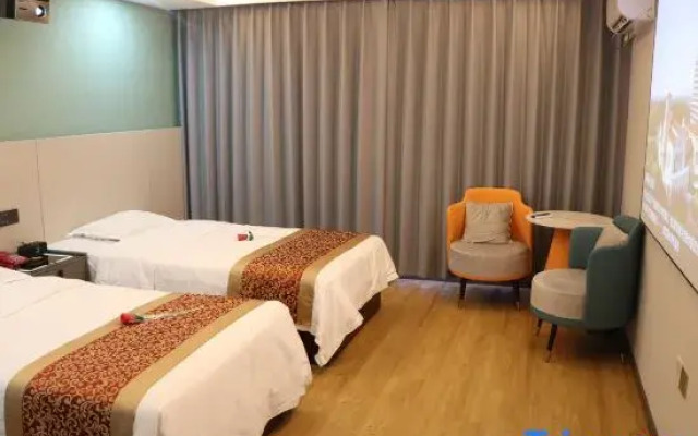 Venice Water World Hotel
