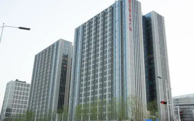Yiju Homestay (Zhengzhou Longzihu Subway Station)