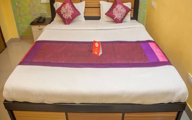 OYO 10673 Time Palace Residency