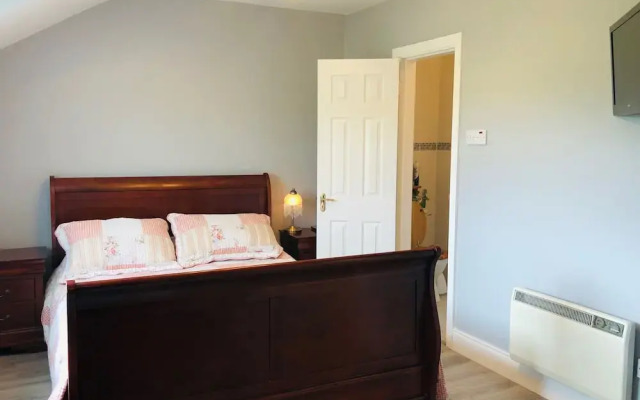 3 Bedroomed House Minutes Walk From Kenmare Town