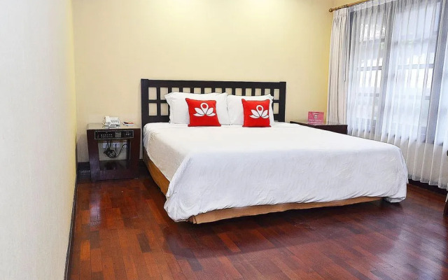 ZEN Premium Singgasana Gunungsari